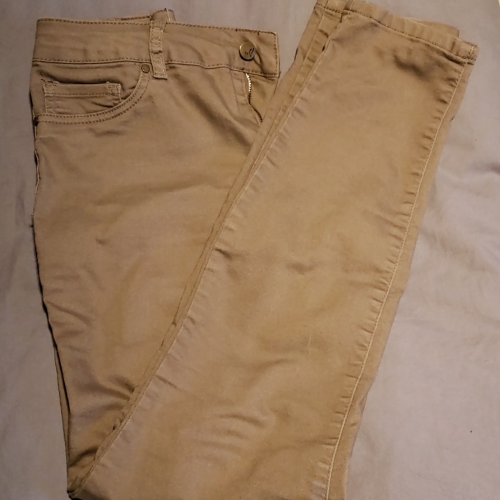 d. Jeans khaki jeggings